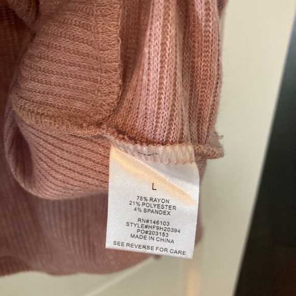 Gathered front blouse - Picture 3 of 4